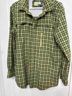 Magellan Outdoors Adventure Gear Mag Wick Green Plaid Button-Up Shirt Medium